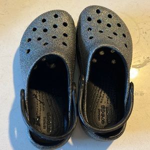 Kids black with subtle rainbow sparkle Crocs size C13